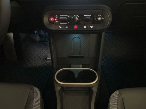 Certified 2025 MINI Cooper S FWD image 13