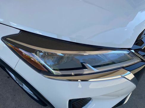 Used 2021 Nissan Kicks S FWD image 34