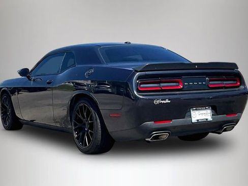 Used 2019 Dodge Challenger R/T w/ Driver Convenience Group RWD image 4