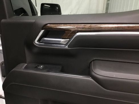 Used 2022 GMC Sierra 1500 Elevation w/ Elevation Premium Package AWD/4WD image 22