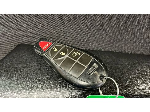 Used 2018 Jeep Cherokee Sport image 18