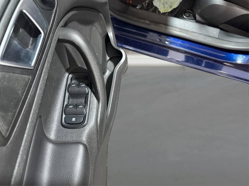 Used 2016 Ford Fiesta Titanium FWD image 30