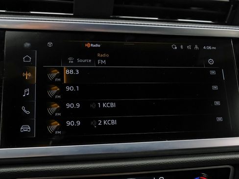 Used 2023 Audi Q3 2.0T Premium image 31