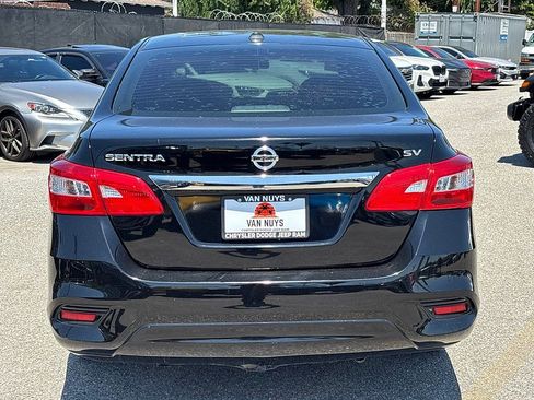 Used 2019 Nissan Sentra SV FWD image 4