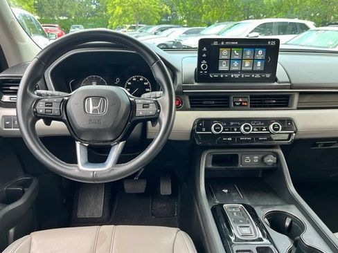 Used 2023 Honda Pilot EX-L image 10