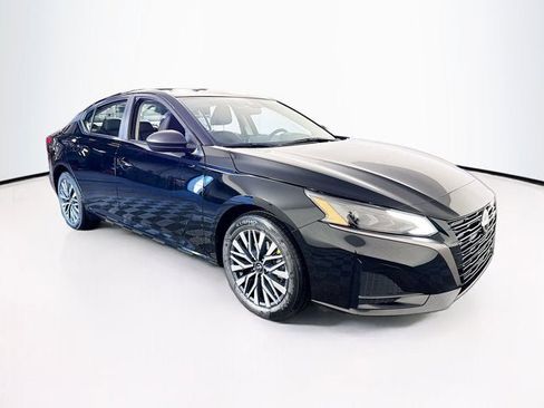 New 2026 Nissan Altima 2.5 SV FWD image 24