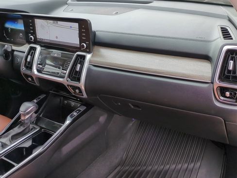 Used 2022 Kia Sorento SX Prestige w/ Rust Color Package image 33