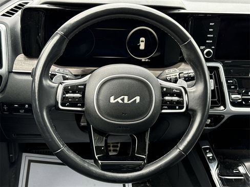 Used 2022 Kia Sorento SX Prestige image 11