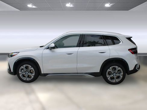 Used 2026 BMW X1 xDrive28i w/ Convenience Package image 2