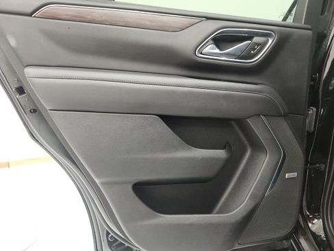 Used 2023 Chevrolet Tahoe LT RWD image 9