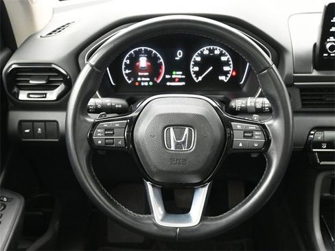 Used 2023 Honda Pilot Touring image 26