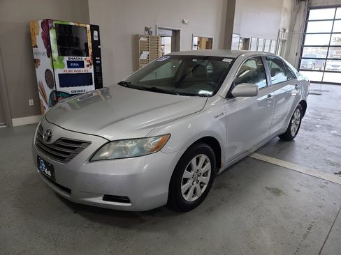 Used 2007 Toyota Camry Hybrid FWD image 2