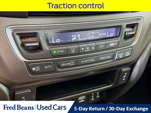 Used 2017 Honda Pilot EX-L image 18