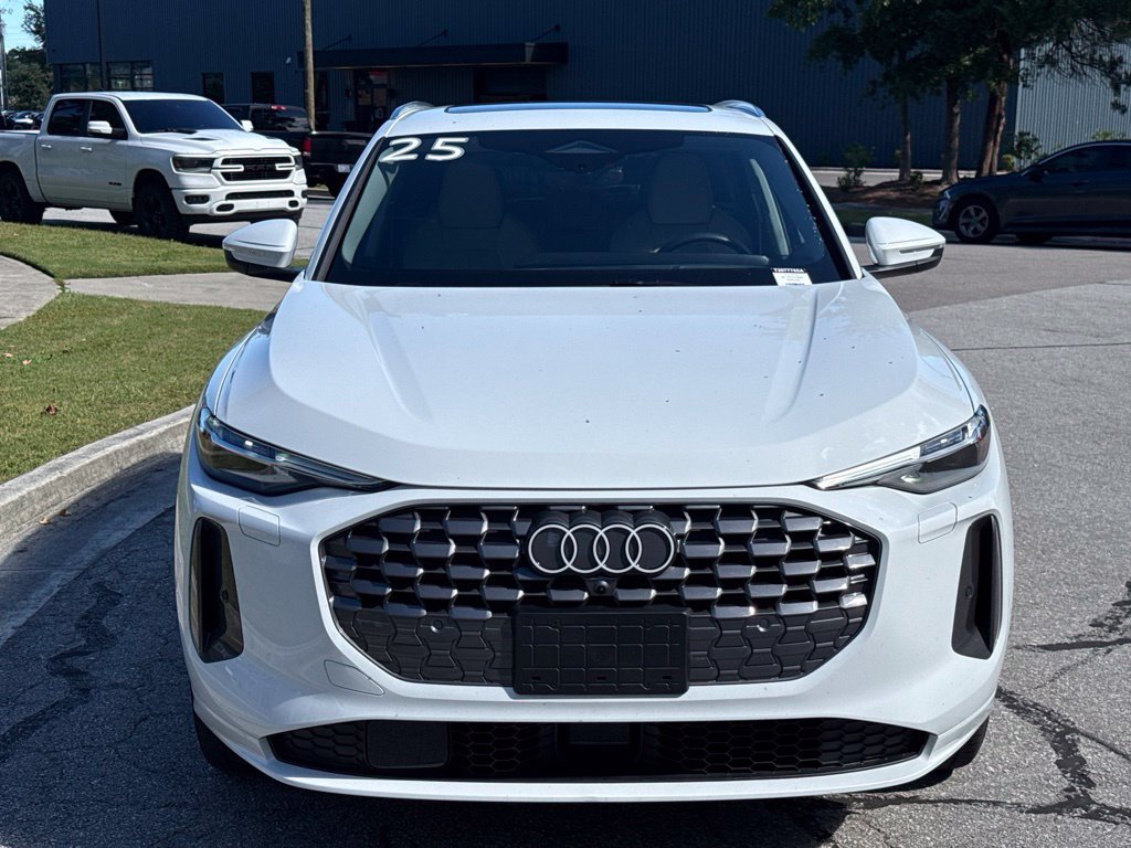 Used 2025 Audi Q5 Premium Plus AWD/4WD image 8