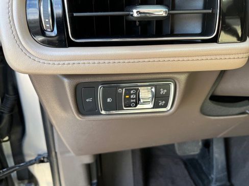 Used 2020 Lincoln Aviator Reserve w/ Equipment Group 201A image 13