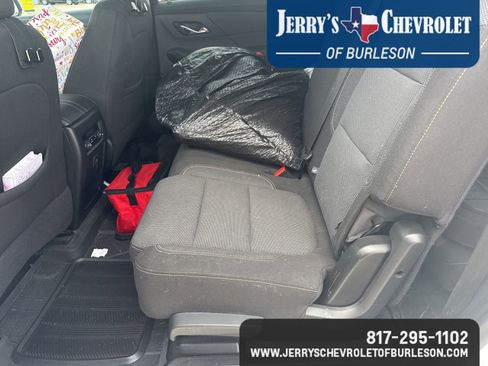 Used 2021 Chevrolet Traverse LS w/ LPO, Floor Liner Package FWD image 10