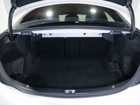 Used 2018 Mercedes-Benz C 300 Sedan image 22