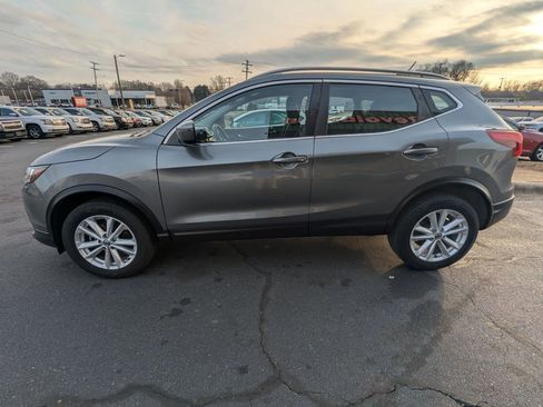 Used 2019 Nissan Rogue Sport SV image 4