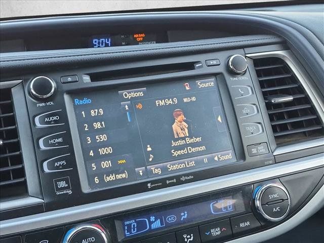 Used 2017 Toyota Highlander Limited w/ Carpet Mat Package AWD/4WD image 12