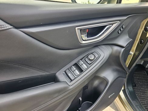 Used 2022 Subaru Forester Touring AWD/4WD image 19