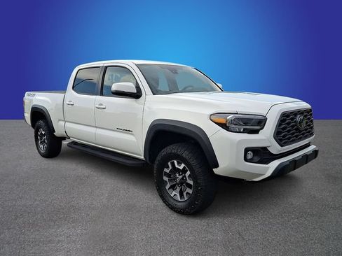 Used 2021 Toyota Tacoma TRD Off-Road AWD/4WD image 3