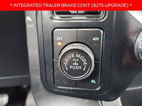 Certified 2022 Ford F150 XLT w/ Equipment Group 302A High image 26