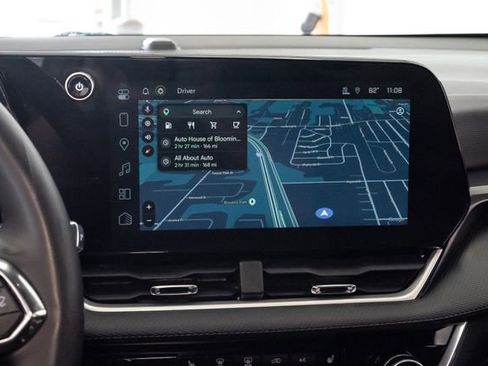 Used 2025 Chevrolet Equinox LT image 16