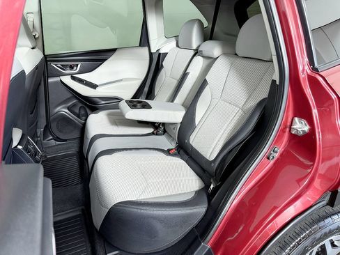 Used 2020 Subaru Forester Premium AWD/4WD image 39