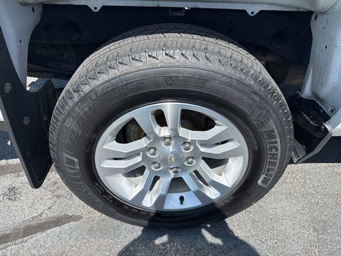 Used 2017 Chevrolet Silverado 1500 W/T w/ WT Convenience Package AWD/4WD image 22