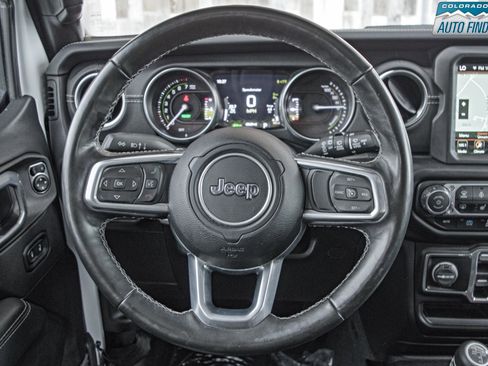 Used 2022 Jeep Wrangler Unlimited Sahara w/ Cold Weather Group AWD/4WD image 12