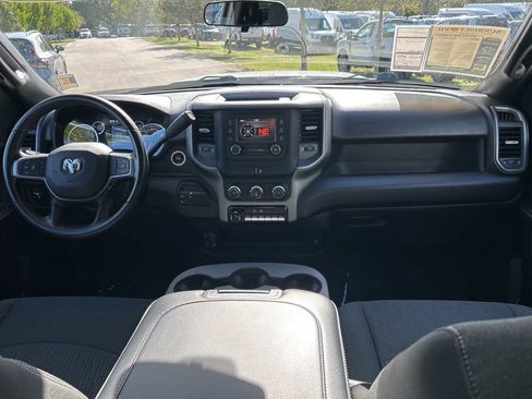 Used 2024 RAM 2500 Tradesman w/ Chrome Appearance Group image 10