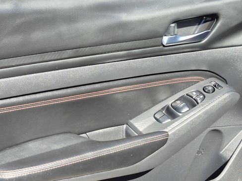 Used 2022 Nissan Altima 2.5 SR FWD image 14