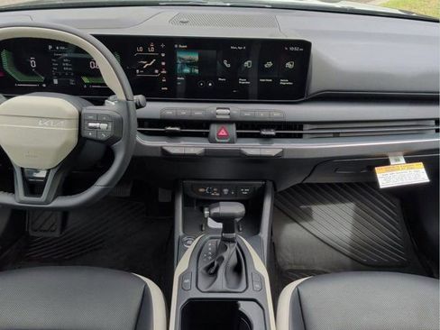 New 2026 Kia K4 GT-Line FWD image 17