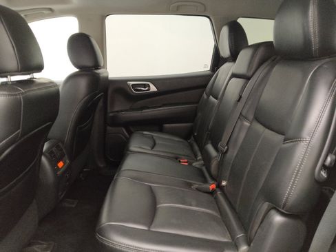 Used 2017 Nissan Pathfinder SL w/ SL Premium Package FWD image 18