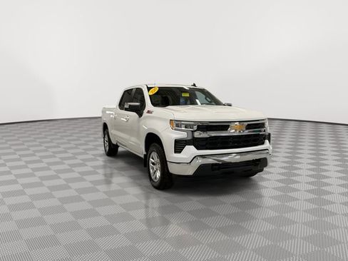 Certified 2024 Chevrolet Silverado 1500 LT w/ Z71 Off-Road Package AWD/4WD image 2
