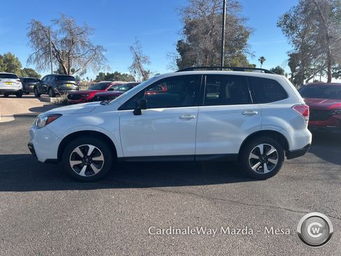 Used 2017 Subaru Forester 2.5i w/ Alloy Wheel Package image 4