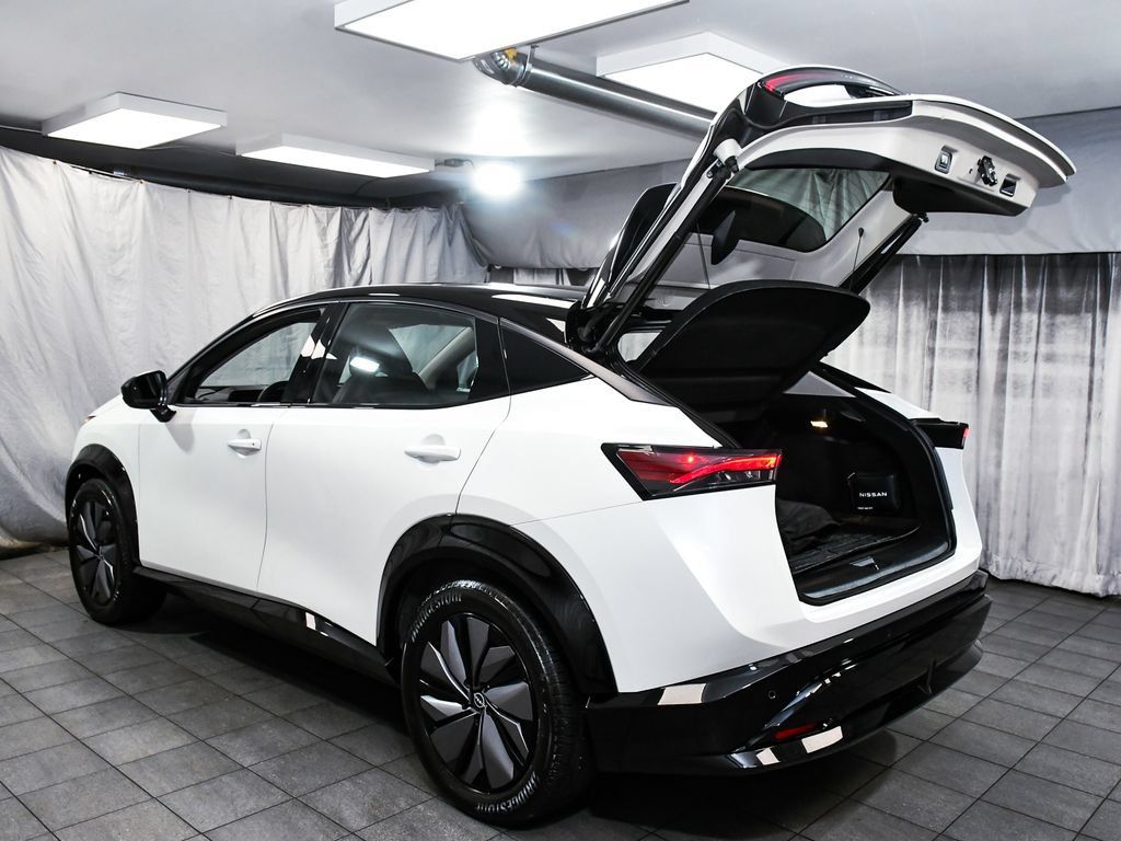 Used 2024 Nissan Ariya AWD image 59