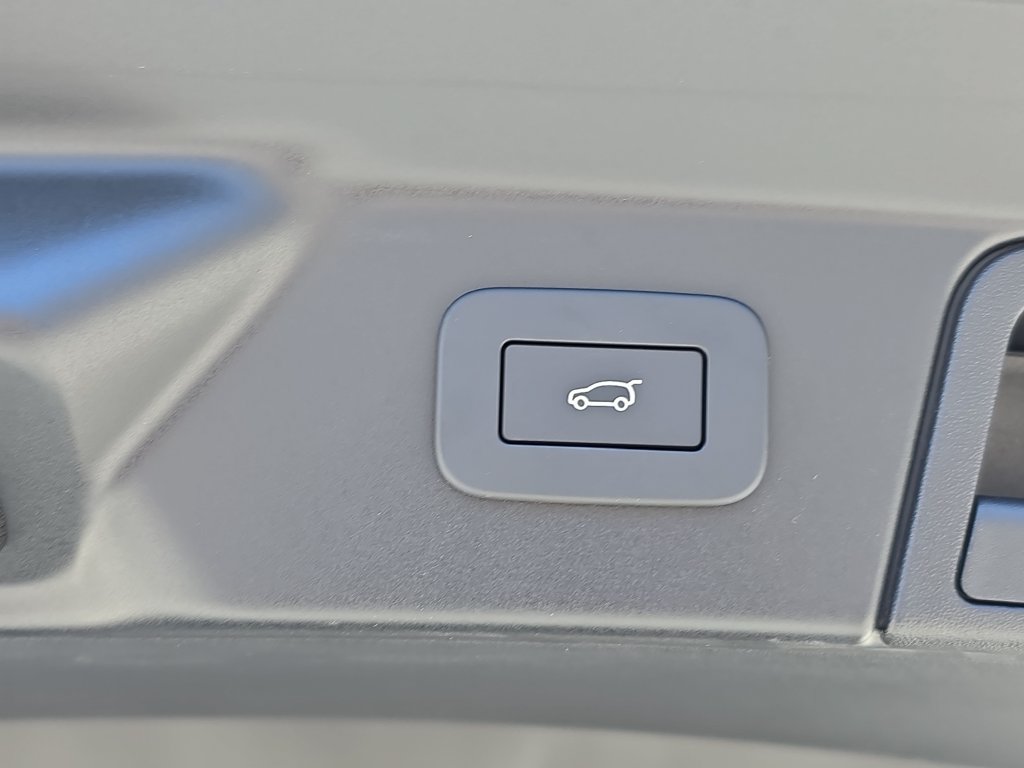 New 2026 Land Rover Range Rover Velar S AWD/4WD image 13