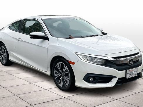 Used 2017 Honda Civic EX-L image 2