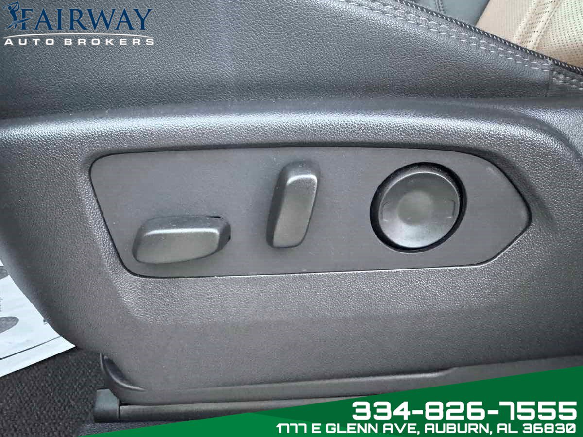 Used 2024 Chevrolet Silverado 2500 High Country w/ High Country Premium Package AWD/4WD image 15