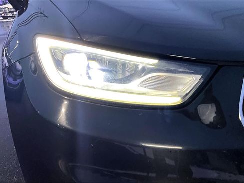 Used 2024 Chrysler Pacifica Select image 31