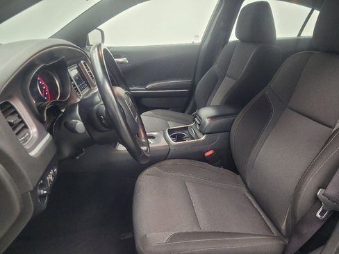 Used 2022 Dodge Charger SXT RWD image 17