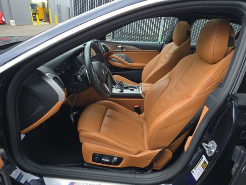 Used 2025 BMW M850i xDrive image 9