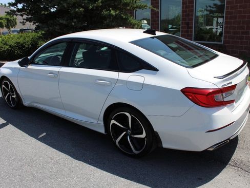 Used 2022 Honda Accord Sport image 8