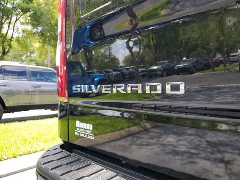 Used 2022 Chevrolet Silverado 1500 RST w/ Convenience Package II RWD image 7