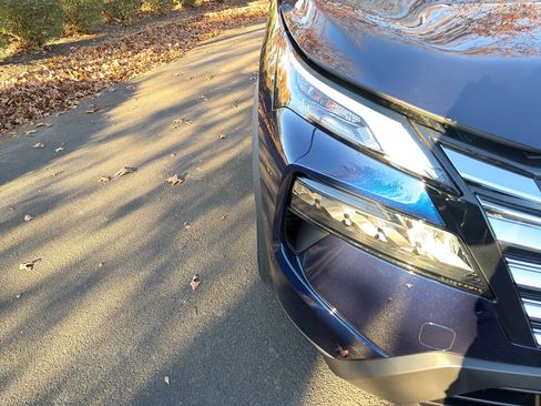 New 2026 Nissan Rogue SV image 10