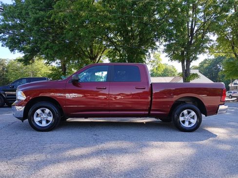 Used 2020 RAM 1500 Classic SLT AWD/4WD image 1