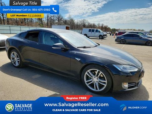 Used 2013 Tesla Model S Performance RWD image 5