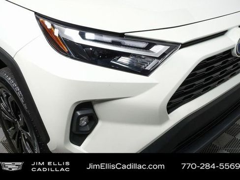 Used 2022 Toyota RAV4 XLE Premium image 34
