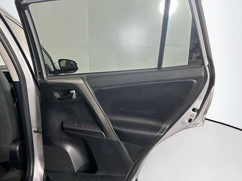 Used 2018 Toyota RAV4 XLE w/ All Weather Liner Package image 28